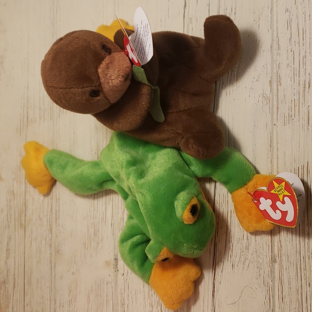 Vintage Pair Ty Beanie Babies Smoochy the Frog '97 & Seaweed the Otter '96 NWT